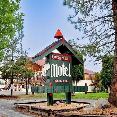 ליבנוורת' Evergreen Inn מראה חיצוני תמונה